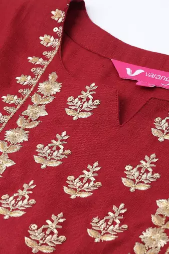 Women Maroon Floral Embroidered Kurta with Trousers