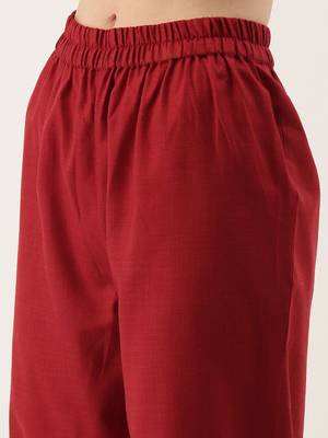 Women Maroon Floral Embroidered Kurta with Trousers 3