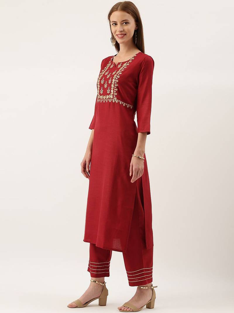 Women Maroon Floral Embroidered Kurta with Trousers