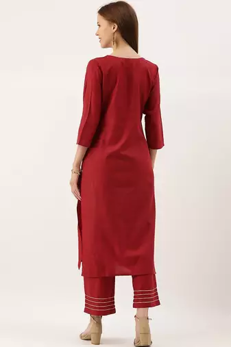 Women Maroon Floral Embroidered Kurta with Trousers