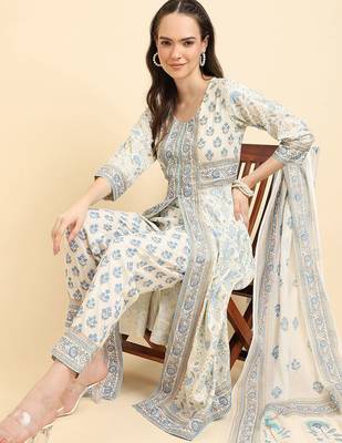 Floral Printed High Slit Pure Cotton Kurta With Trousers & Dupatta 7