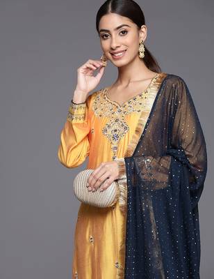 Ethnic Motifs Embroidered Regular Sequinned Kurta with Trousers & Dupatta 2
