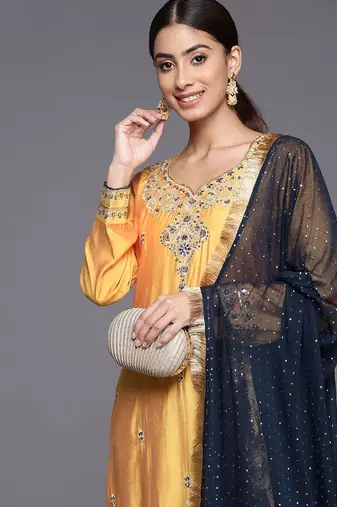 Ethnic Motifs Embroidered Regular Sequinned Kurta with Trousers & Dupatta