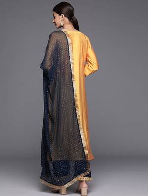 Ethnic Motifs Embroidered Regular Sequinned Kurta with Trousers & Dupatta 7