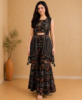 Women Ethnic Motifs Printed Regular Kurti with Sharara 6