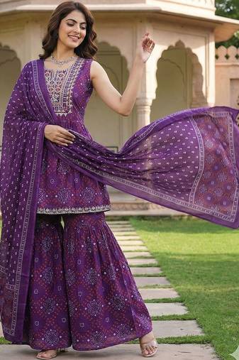 Women Ethnic Motifs Printed Empire Thread Work Pure Cotton Kurta with Sharara & With Dupatta