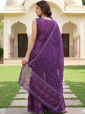 Women Ethnic Motifs Printed Empire Thread Work Pure Cotton Kurta with Sharara & With Dupatta 2