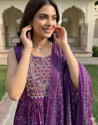 Women Ethnic Motifs Printed Empire Thread Work Pure Cotton Kurta with Sharara & With Dupatta 6