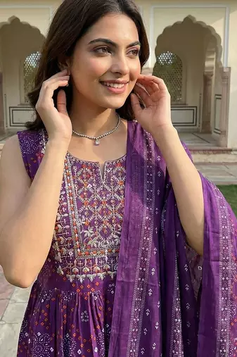 Women Ethnic Motifs Printed Empire Thread Work Pure Cotton Kurta with Sharara & With Dupatta