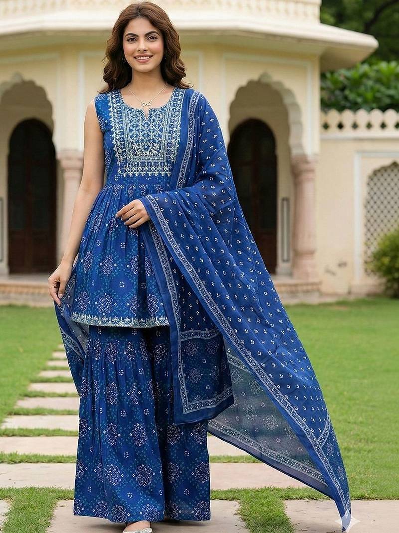 Women Ethnic Motifs Printed Empire Thread Work Pure Cotton Kurta with Sharara & With Dupatta
