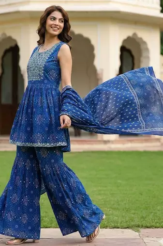 Women Ethnic Motifs Printed Empire Thread Work Pure Cotton Kurta with Sharara & With Dupatta