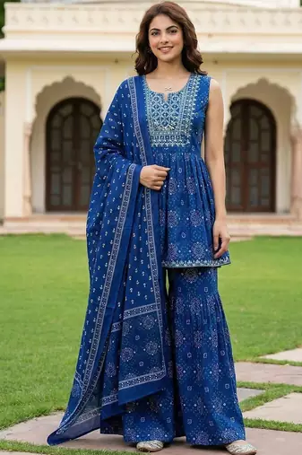 Women Ethnic Motifs Printed Empire Thread Work Pure Cotton Kurta with Sharara & With Dupatta