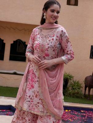 Women Floral Printed Regular Mirror Work Kurta with Sharara & Dupatta 2