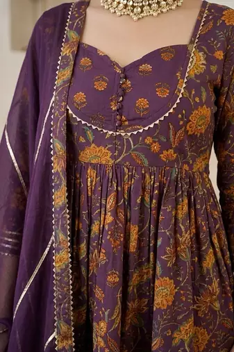 Women Paisley Printed Regular Gotta Patti Pure Cotton Kurta with Sharara & With Dupatta