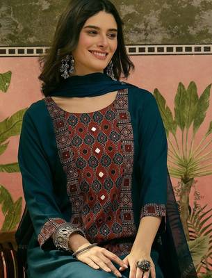 Printed Round Neck Kurta & Palazzos With Dupatta 2