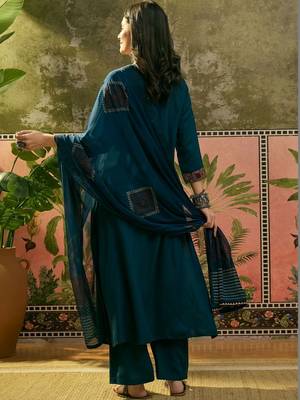 Printed Round Neck Kurta & Palazzos With Dupatta 5