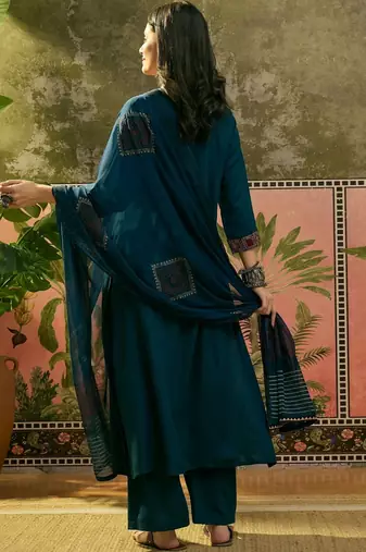 Printed Round Neck Kurta & Palazzos With Dupatta