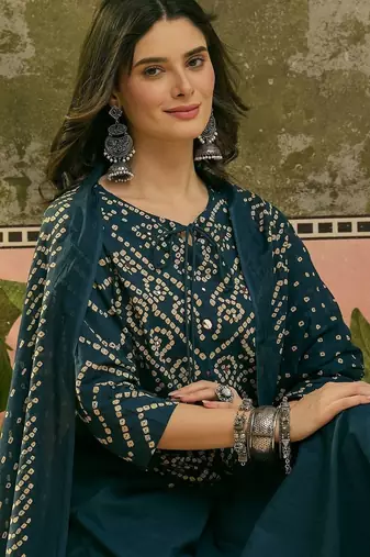 Printed V Neck Kurta Trousers & Dupatta