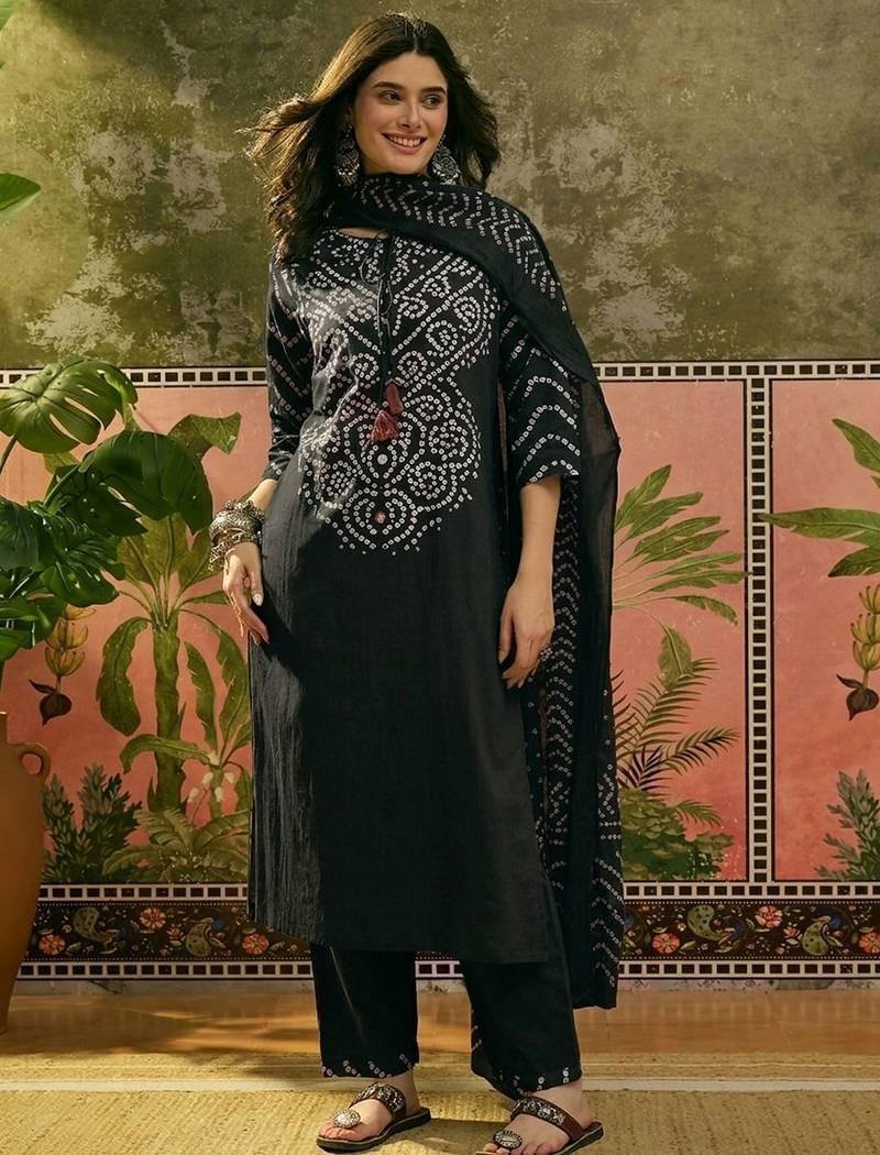 Printed Pure Cotton Round Neck Kurta & Trousers With Dupatta