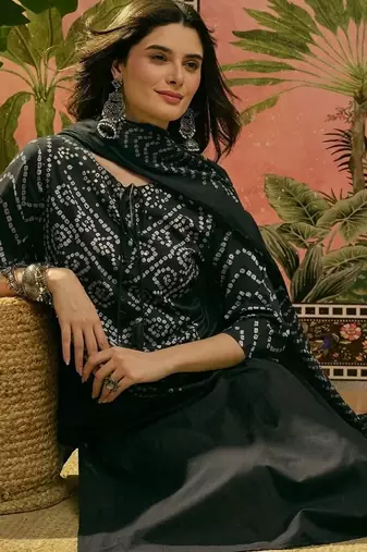 Printed Pure Cotton Round Neck Kurta & Trousers With Dupatta