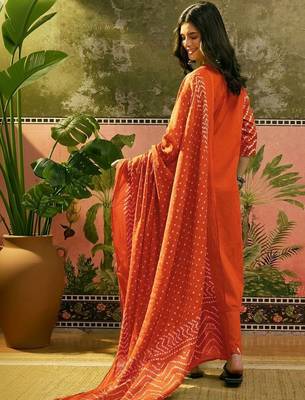 Printed Pure Cotton Round Neck Kurta & Trousers With Dupatta 4