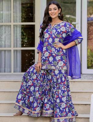 Women Floral Printed Pure Cotton Kurta with Sharara & Dupatta 5