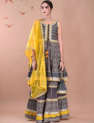 Women Ethnic Motifs Printed Tiered Gotta Patti Kurta With Sharara And Dupatta 1
