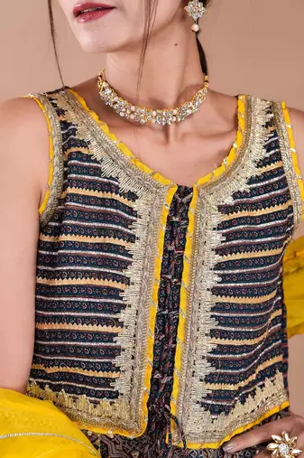 Women Ethnic Motifs Printed Tiered Gotta Patti Kurta With Sharara And Dupatta