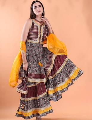 Women Ethnic Motifs Printed Tiered Gotta Patti Kurta With Sharara And Dupatta 3