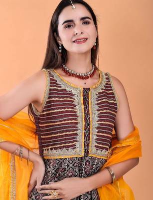 Women Ethnic Motifs Printed Tiered Gotta Patti Kurta With Sharara And Dupatta 4