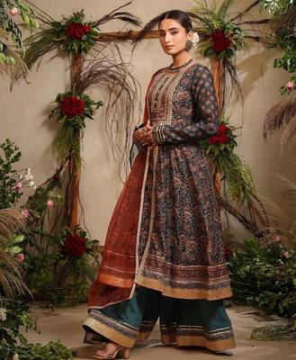 Women Ethnic Motifs Embroidered Anarkali Kurta With Sharara And Dupatta 4