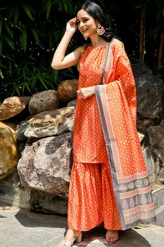 Bandhani Printed Tie-Up Neck Sleeveless Chanderi Silk Kurta Set With Dupatta