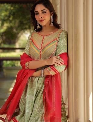 Women Printed Tiered Gotta Patti Kurta with Sharara and Dupatta 2