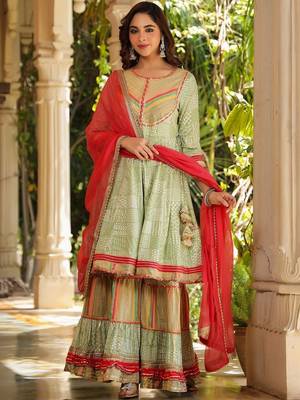 Women Printed Tiered Gotta Patti Kurta with Sharara and Dupatta 5