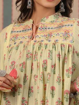 Yellow printed Silk Blend Kurta set 3
