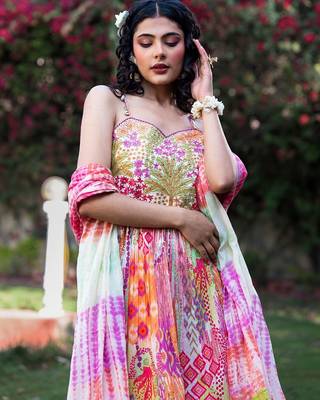 Women Ethnic Motifs Embroidered Pure Cotton Kurta With Sharara And Dupatta 2