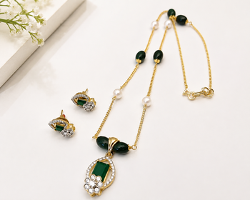 Green stone & pearl gold-tone pendant necklace and earrings set, floral pendant, oval bead chain, women's jewellery set 2