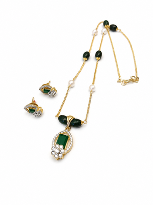 Green stone & pearl gold-tone pendant necklace and earrings set, floral pendant, oval bead chain, women's jewellery set 3