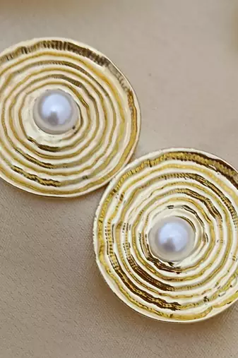 18k gold plated stainless steel anti tarnish pearl round earrings set