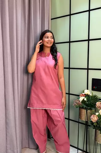 Pink Color Lace Touchup Cotton Kurti Pant Set