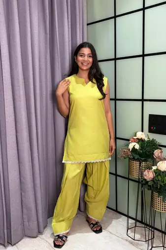 Lightt Parrot Green Color Lace Touchup Cotton Kurti Pant Set