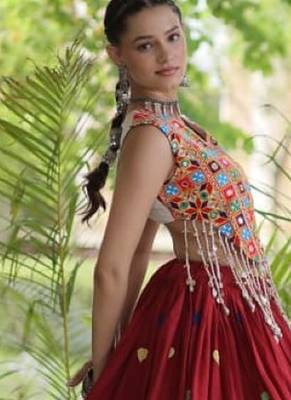 Maroon Cotton Navratri Readymade Lehenga Choli with Thread Embroidery Work 3