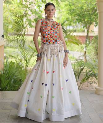 White Cotton Navratri Readymade Lehenga Choli with Thread Embroidery Work 3