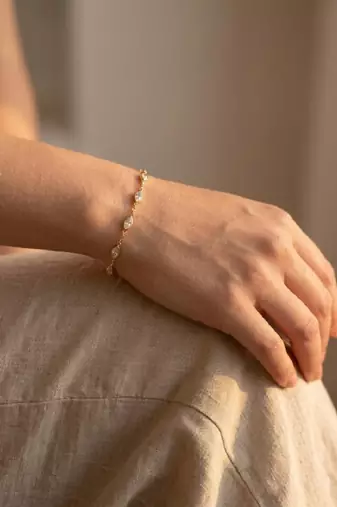 Elegant Gold Tone CZ Link Bracelet for Women, Delicate Crystal Jewelry, Minimalist Wedding Party Bracelet
