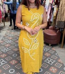 Yellow pure cotton mirror work bandhani printed kurta set