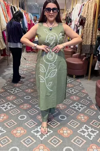 Green pure cotton mirror work bandhani printed kurta set