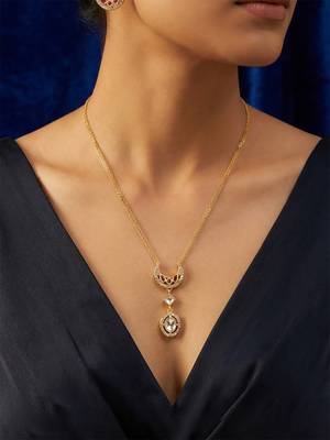 gold plated crescent kundan pendant necklace 6