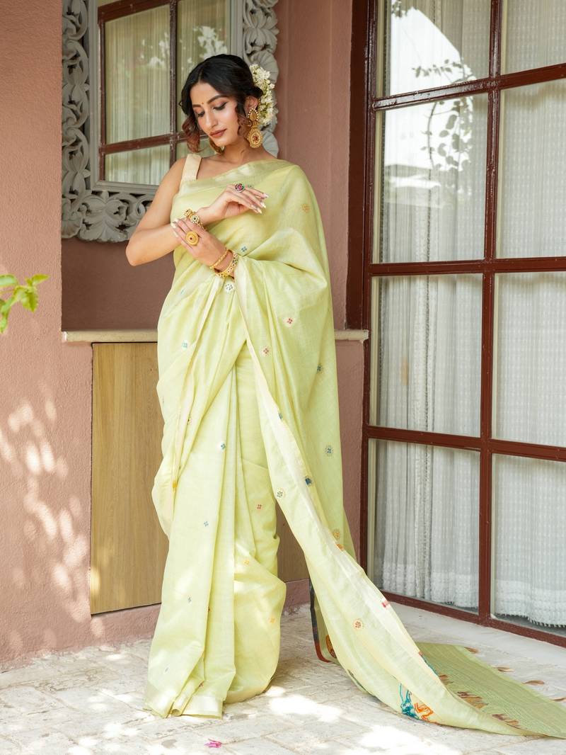 chitra handloom cotton blend saree with zari motifs & pallu 