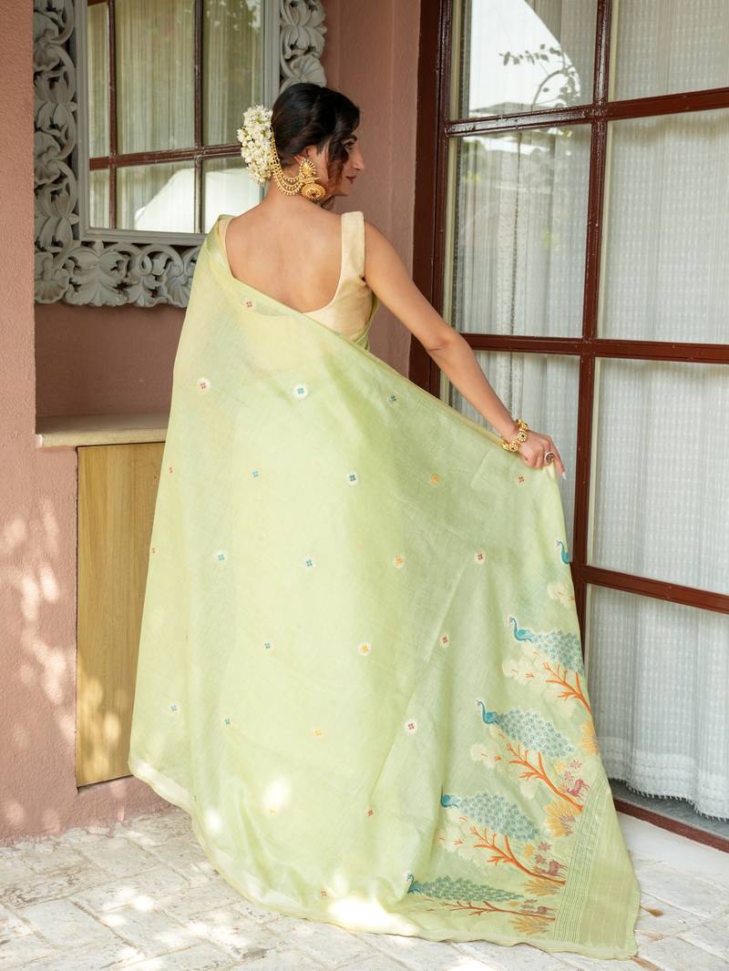 chitra handloom cotton blend saree with zari motifs & pallu 