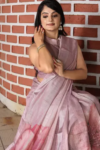 pink multicolor shimmer handloom cotton blend saree ethnic border print